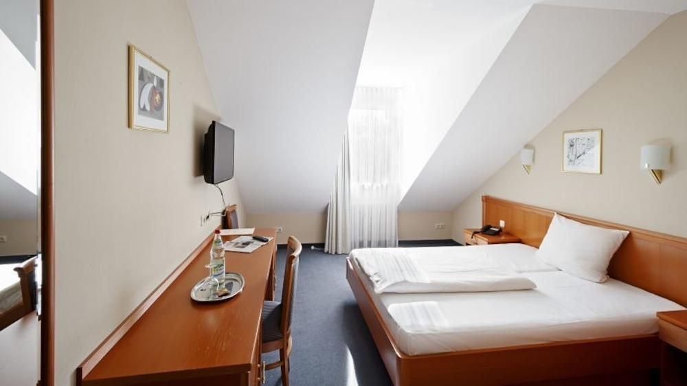 Hotel Blutenburg มิวนิก ภายนอก รูปภาพ