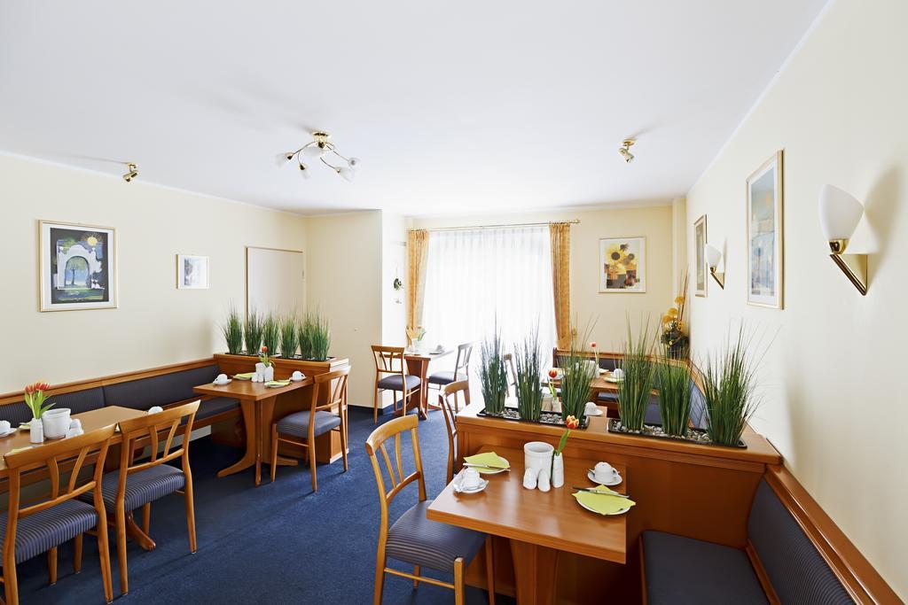 Hotel Blutenburg มิวนิก ภายนอก รูปภาพ