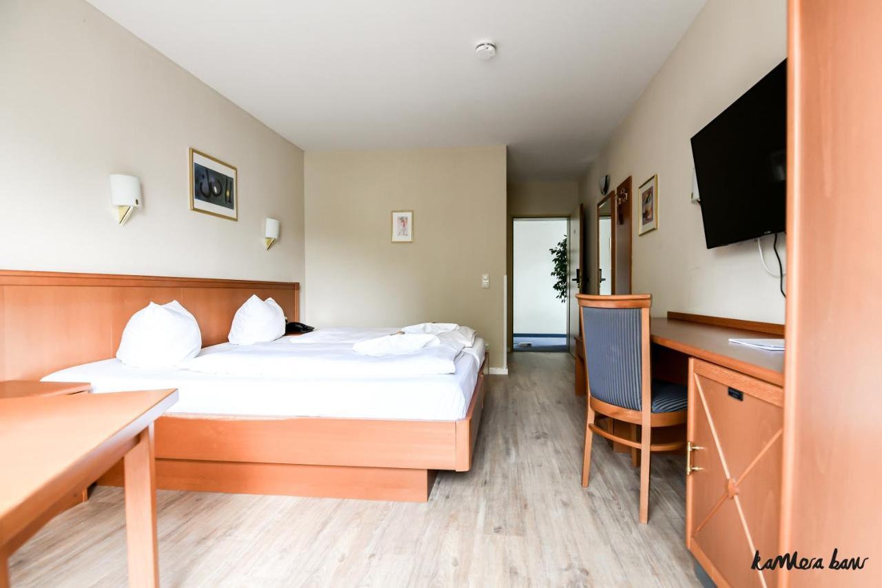 Hotel Blutenburg มิวนิก ภายนอก รูปภาพ